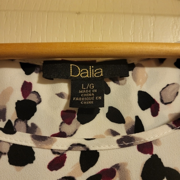 Dalia short sleeve blouse Sz Large - Picture 2 of 4